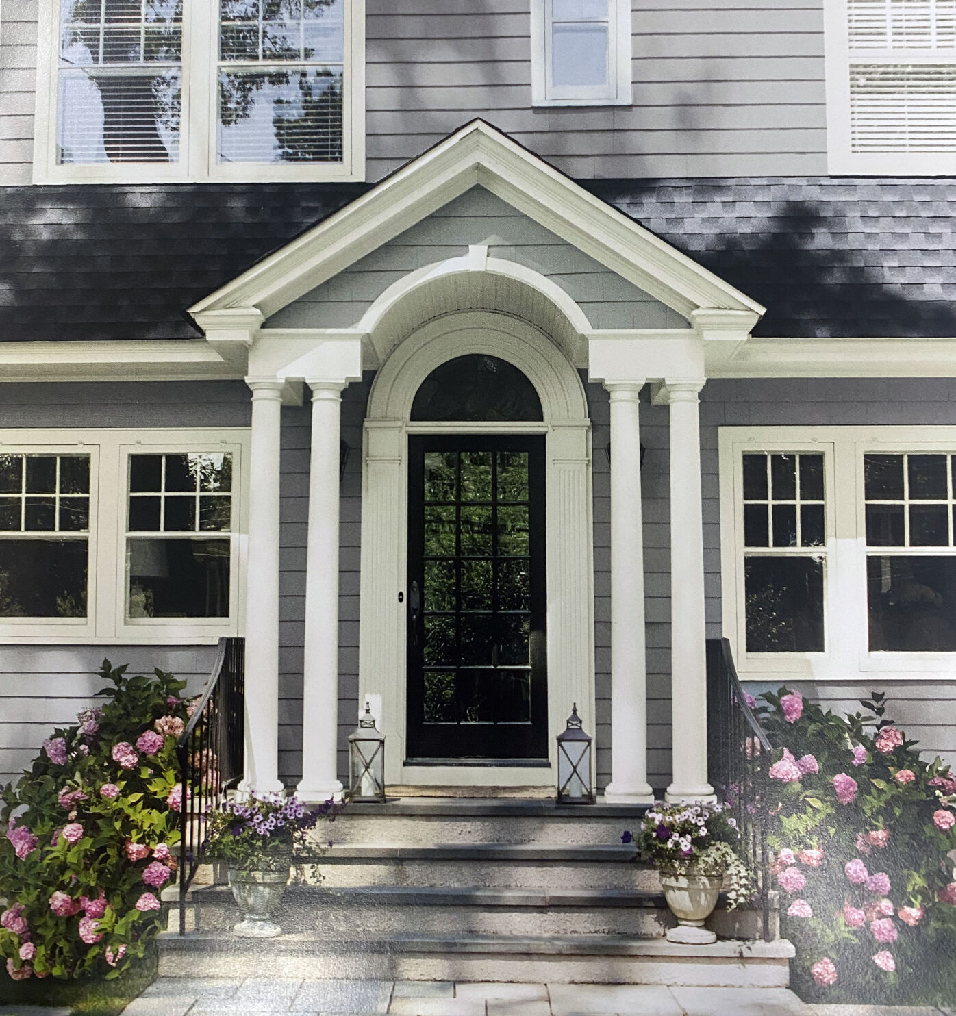 Newton's Decorating Center paint